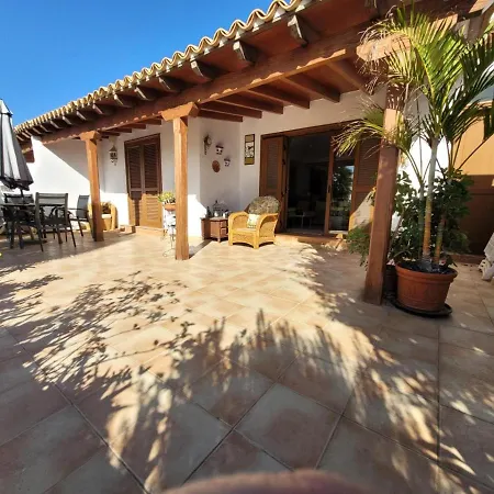 Vistas Golf Del Sur *